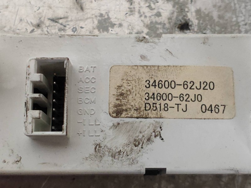 Recambio de pantalla multifuncion para suzuki swift berlina (mz) gl (5-ptas.) referencia OEM IAM 3460062J20 3460062J0 D518TJ