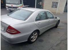 mercedes clase c (w203) berlina del año 2001 2