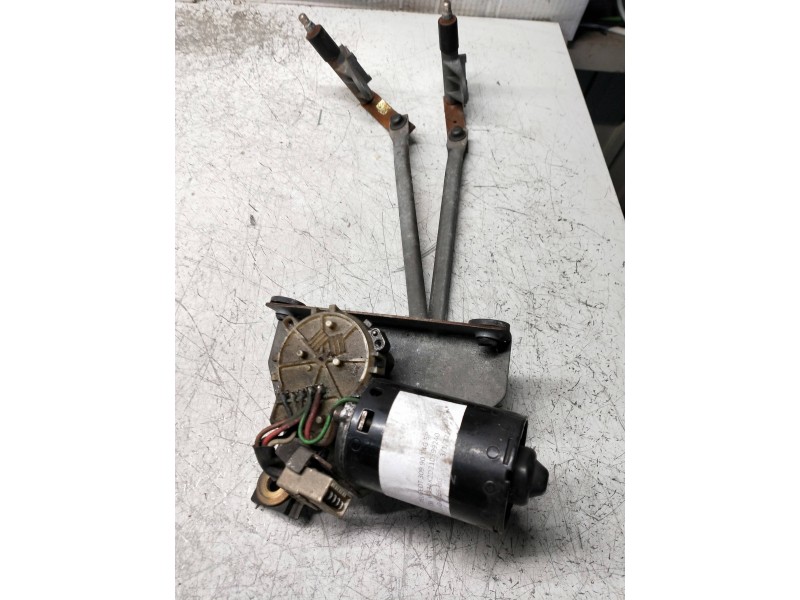 Recambio de motor limpia delantero para peugeot 309 graffic referencia OEM IAM   