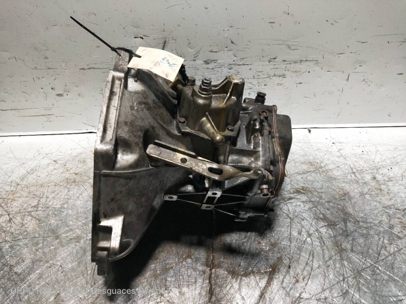 Recambio de caja cambios para opel astra f berlina 1.7 turbodiesel cat (x 17 dtl / 2h8) referencia OEM IAM F18W357 1060610713 W3 Recambio de caja cambios para opel astra f berlina 1.7 turbodiesel cat (x 17 dtl / 2h8) referencia OEM IAM F18W357 1060610713 W3