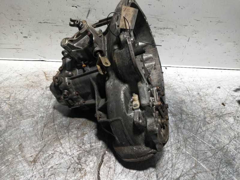 Recambio de caja cambios para opel astra f berlina 1.7 turbodiesel cat (x 17 dtl / 2h8) referencia OEM IAM F18W357 1060610713 W3 Recambio de caja cambios para opel astra f berlina 1.7 turbodiesel cat (x 17 dtl / 2h8) referencia OEM IAM F18W357 1060610713 W3