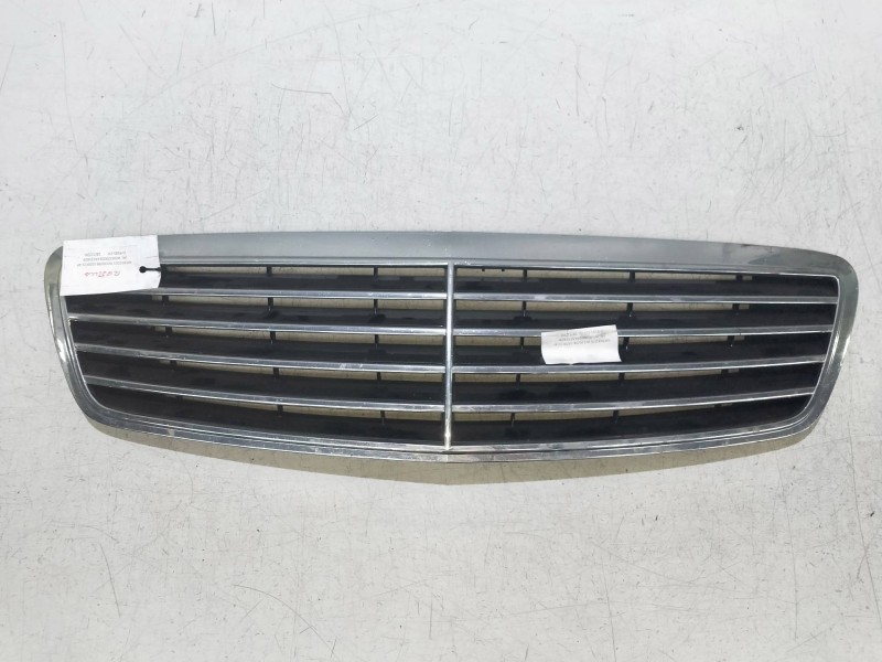 Recambio de rejilla delantera para mercedes clase s (w220) berlina 320 cdi (220.026) referencia OEM IAM   