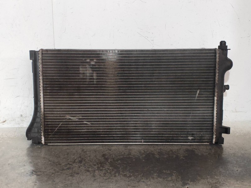 Recambio de radiador agua para fiat panda (169) 1.4 16v 100hp referencia OEM IAM 879847B 51759807 