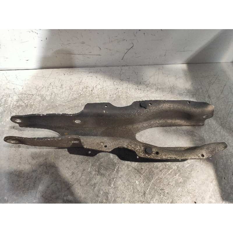 Recambio de brazo suspension superior trasero izquierdo para mercedes clase s (w220) berlina 500 (220.075) referencia OEM IAM   