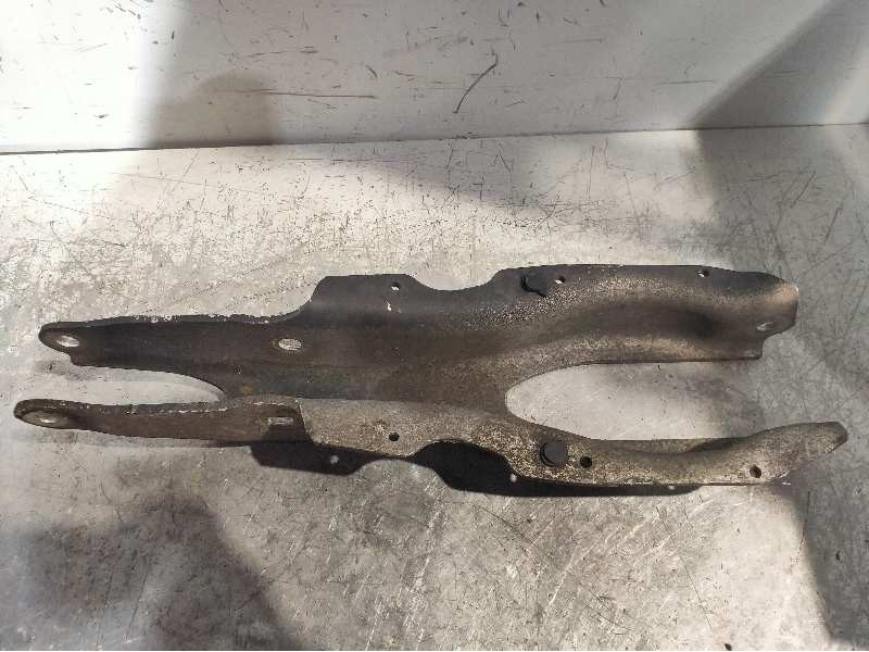 Recambio de brazo suspension superior trasero izquierdo para mercedes clase s (w220) berlina 500 (220.075) referencia OEM IAM   