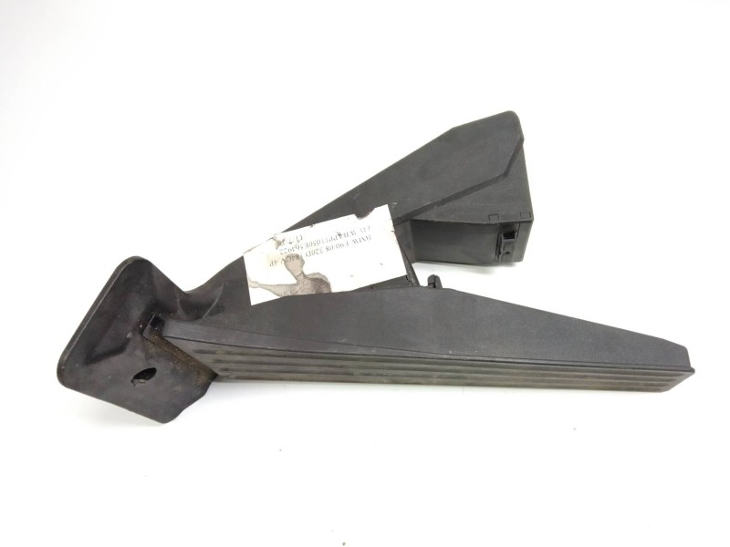 Recambio de potenciometro pedal para bmw serie 3 berlina (e90) 320d referencia OEM IAM 3542678999902  