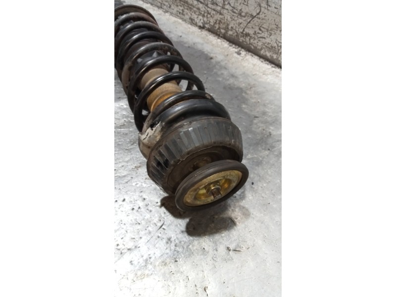Recambio de amortiguador trasero derecho para ford fiesta berlina ghia referencia OEM IAM   