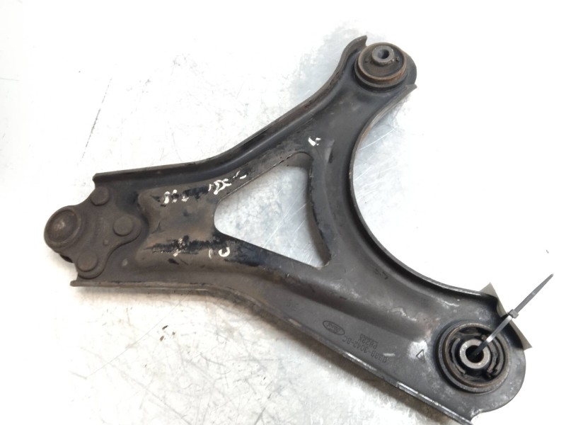 Recambio de brazo suspension inferior delantero derecho para ford mondeo berlina/familiar (fd) 2.0 16v cat referencia OEM IAM   