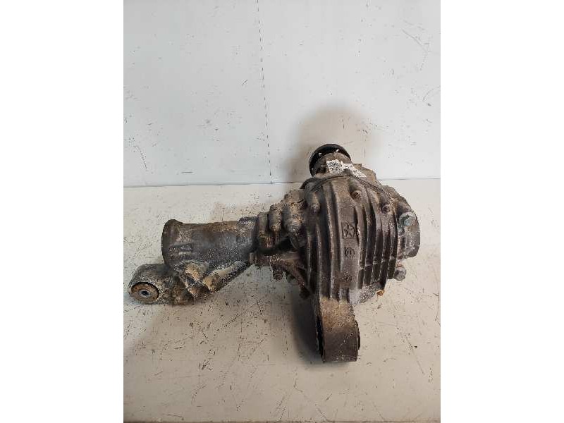 Recambio de diferencial delantero para jeep gr.cherokee (wk) 3.0 crd limited referencia OEM IAM T02UF03368R0289 P68352175AA 