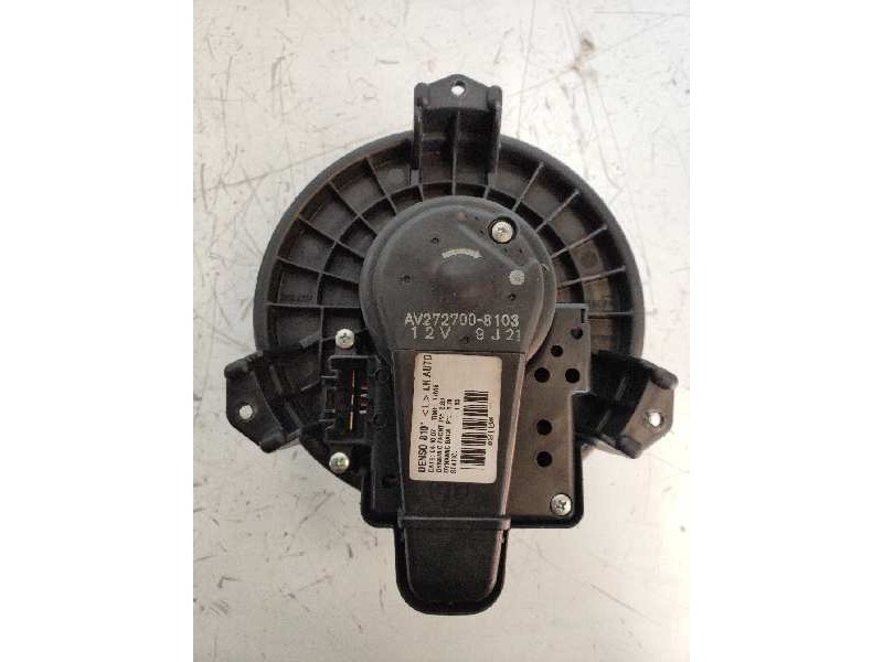Recambio de motor calefaccion para toyota auris luna referencia OEM IAM AV2727008103 810 8710302150