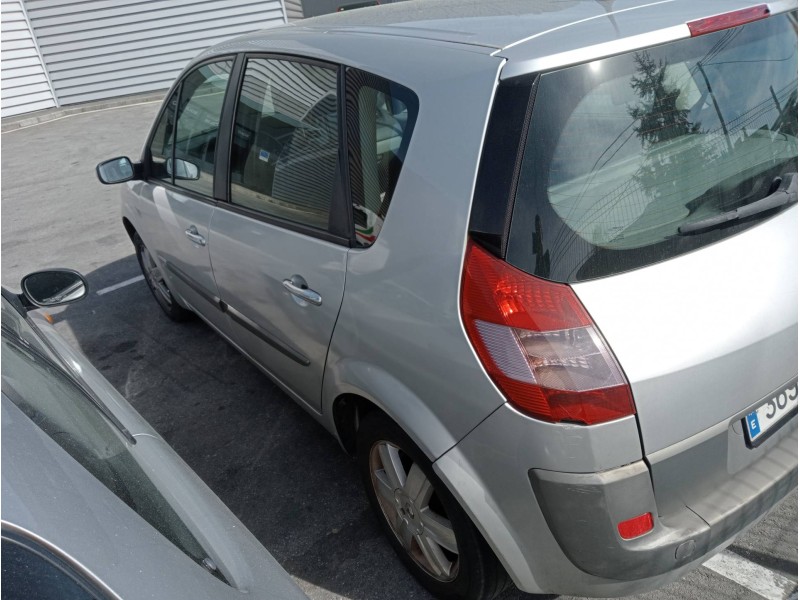 renault scenic ii del año 2005
