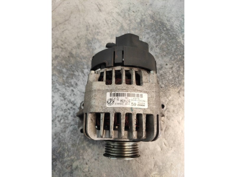 Recambio de alternador para fiat panda (169) 1.4 16v 100hp referencia OEM IAM MS1022118430 51714794 DENSO