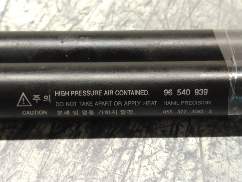 Recambio de amortiguadores maletero / porton para chevrolet kalos 1.4 se referencia OEM IAM 96540939  