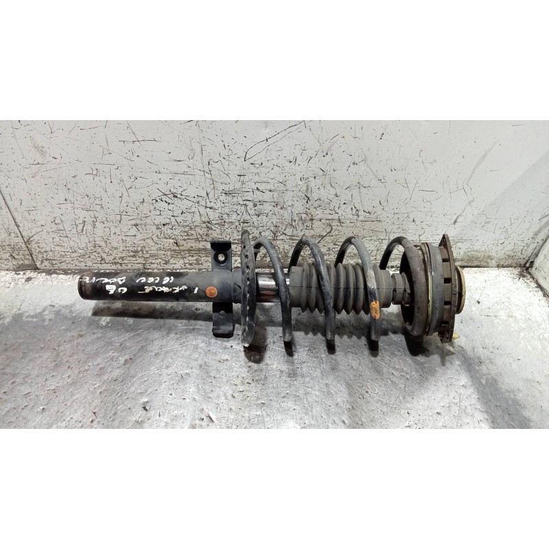 Recambio de amortiguador delantero izquierdo para renault megane ii classic berlina confort dynamique referencia OEM IAM 8200663