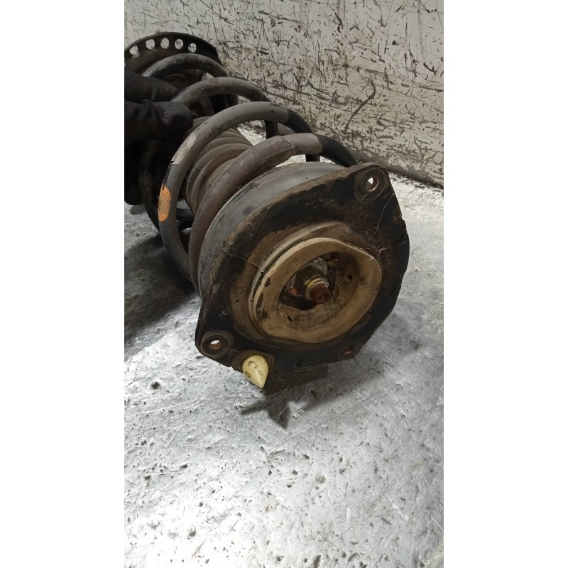 Recambio de amortiguador delantero izquierdo para renault megane ii classic berlina confort dynamique referencia OEM IAM 8200663