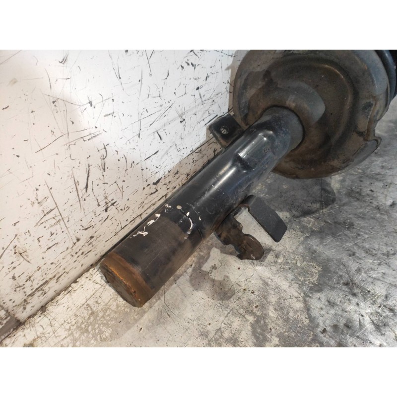 Recambio de amortiguador delantero derecho para ford focus lim. (cb8) titanium referencia OEM IAM BV6118045AB  