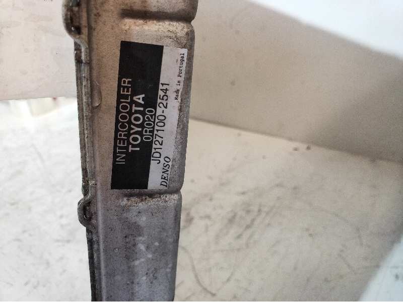 Recambio de intercooler para toyota auris luna referencia OEM IAM JD1271002541  179400R020