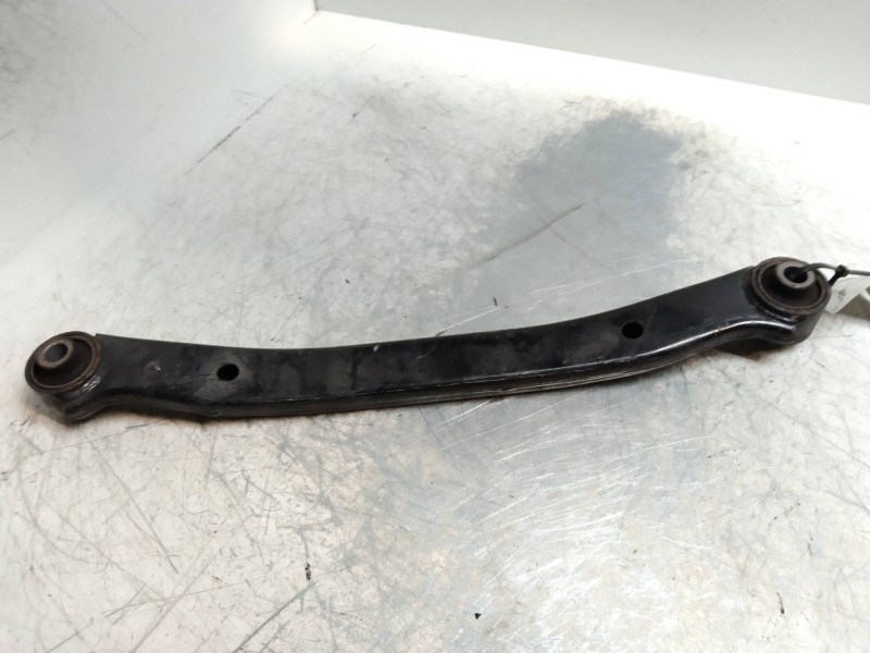 Recambio de tirante trasero izquierdo para hyundai i30 1.4 cat referencia OEM IAM   
