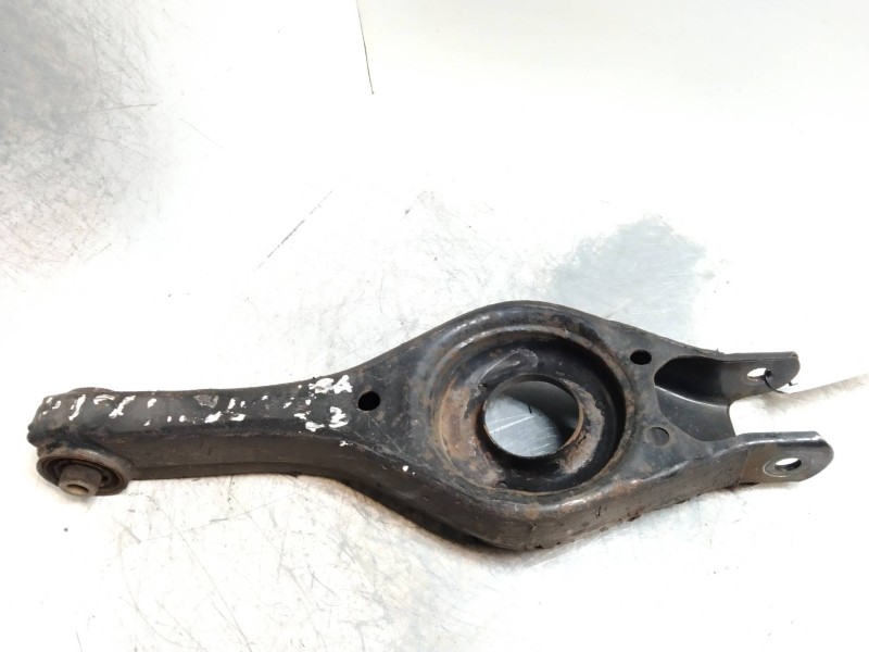 Recambio de brazo suspension inferior trasero izquierdo para hyundai i30 classic gls referencia OEM IAM   