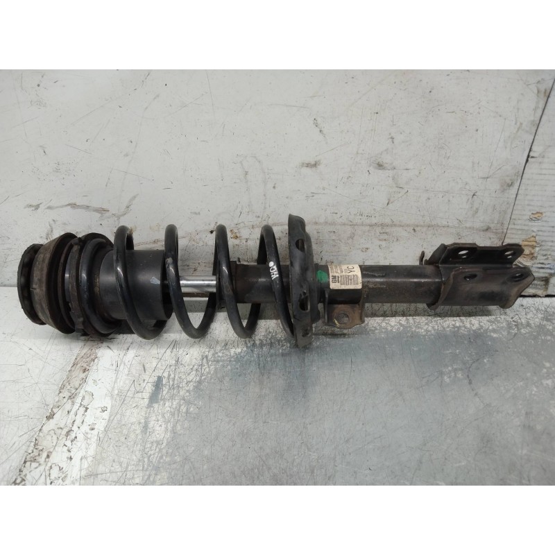 Recambio de amortiguador delantero derecho para opel corsa c blue line referencia OEM IAM 22185128 9127456 