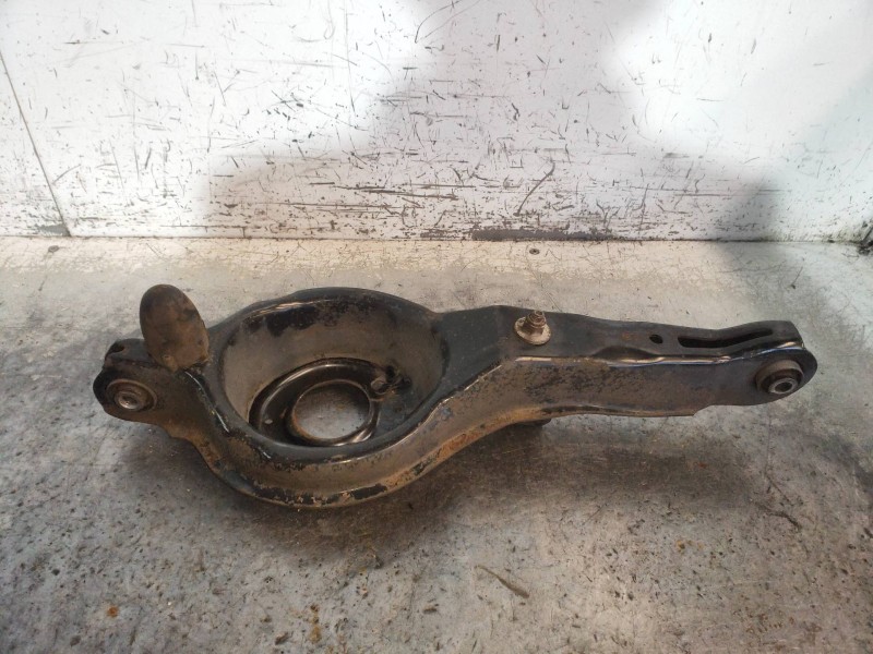 Recambio de brazo suspension inferior trasero derecho para ford focus lim. (cb8) titanium referencia OEM IAM   