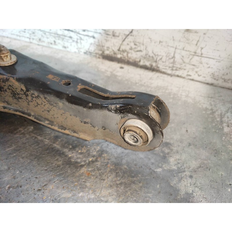 Recambio de brazo suspension inferior trasero derecho para ford focus lim. (cb8) titanium referencia OEM IAM   