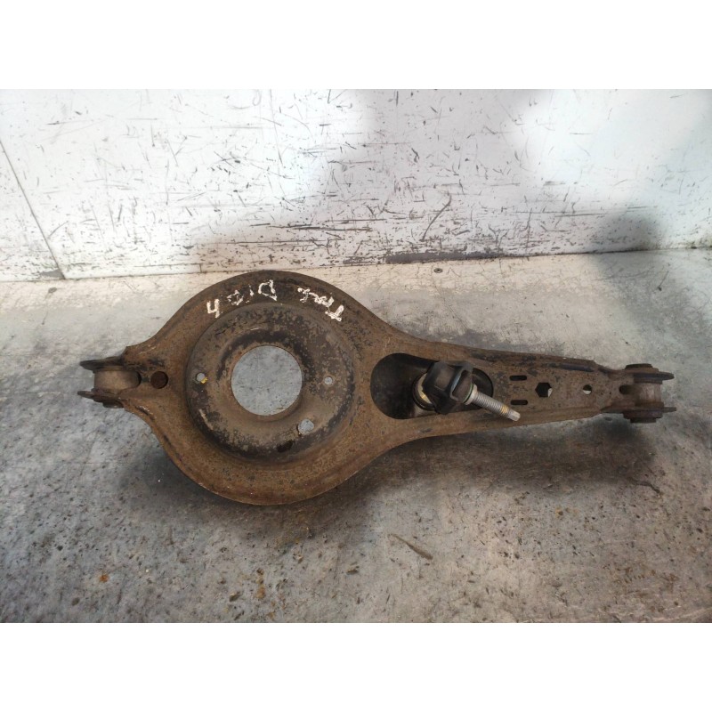Recambio de brazo suspension inferior trasero derecho para ford focus lim. (cb8) titanium referencia OEM IAM   