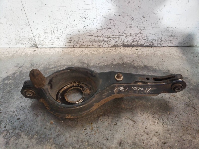 Recambio de brazo suspension inferior trasero izquierdo para ford focus lim. (cb8) titanium referencia OEM IAM   