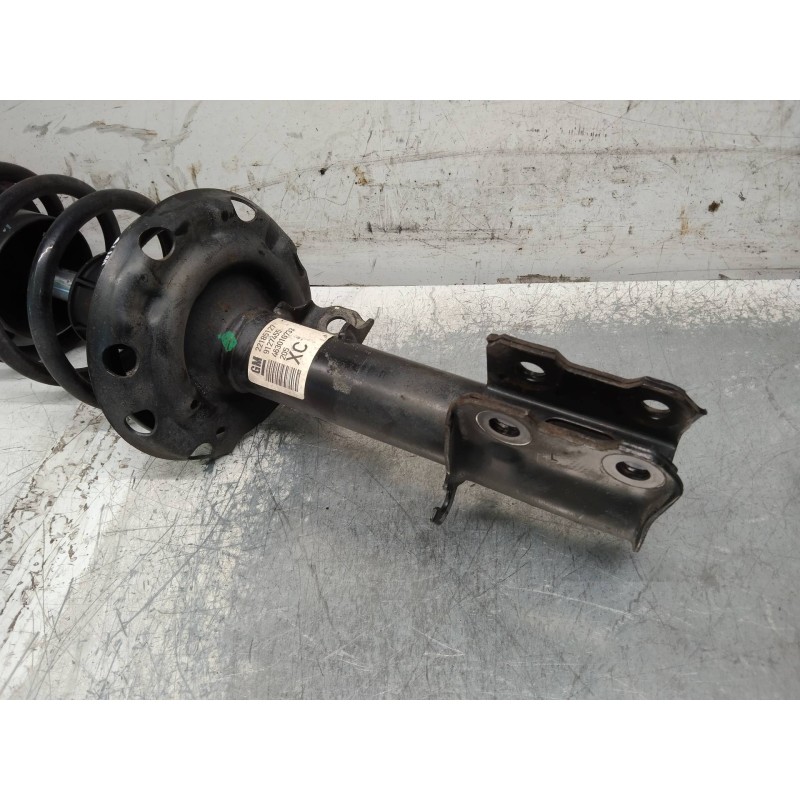 Recambio de amortiguador delantero izquierdo para opel corsa c blue line referencia OEM IAM 22185127 9127455 
