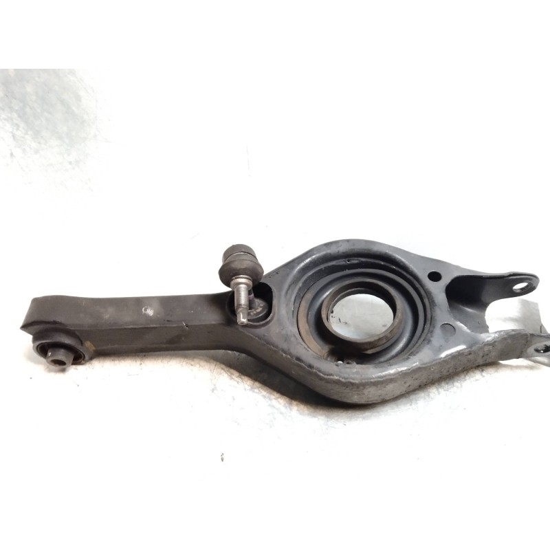 Recambio de brazo suspension inferior trasero izquierdo para hyundai i30 (gd) 1.6 crdi cat referencia OEM IAM   