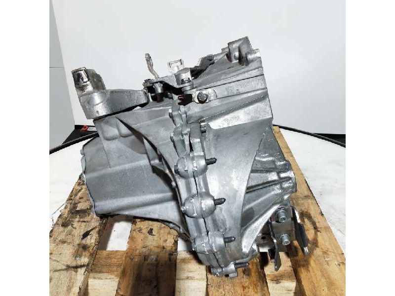 Recambio de caja cambios para peugeot 308 sw style referencia OEM IAM 20EA47 2628079 