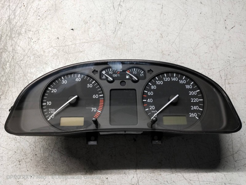 Recambio de cuadro instrumentos para volkswagen passat berlina (3b2) básico referencia OEM IAM 110008002 3B0919860A 