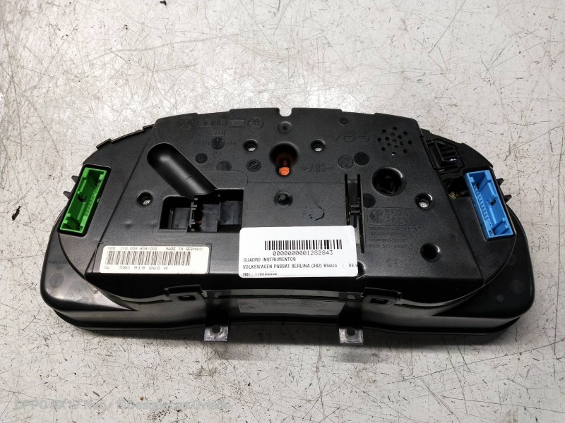 Recambio de cuadro instrumentos para volkswagen passat berlina (3b2) básico referencia OEM IAM 110008002 3B0919860A 