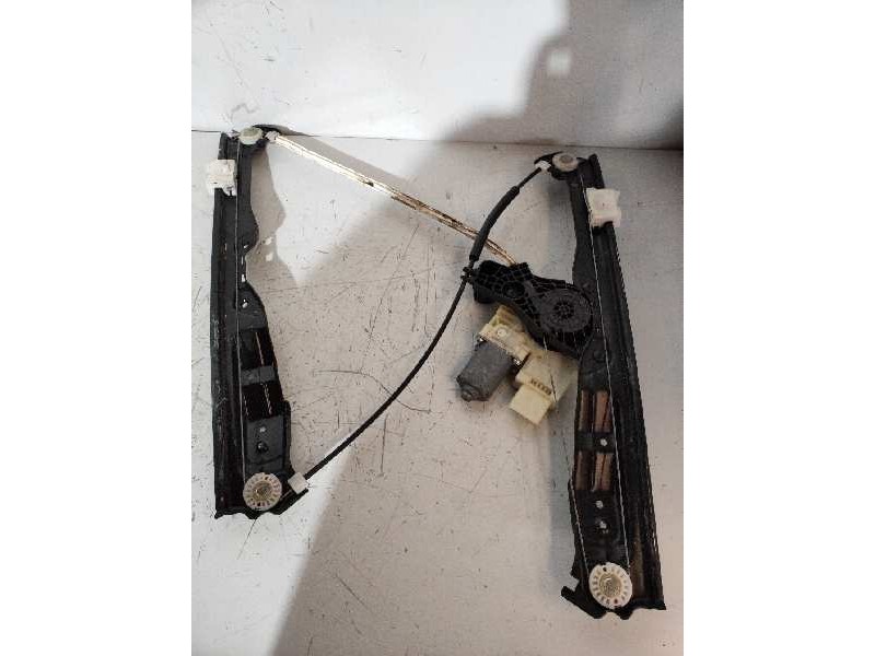 Recambio de elevalunas delantero derecho para peugeot 308 sw style referencia OEM IAM 9678189780  9826079480
