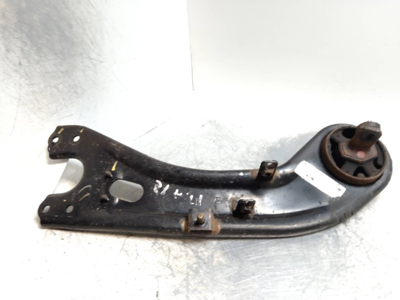 Recambio de brazo suspension inferior trasero izquierdo para hyundai ix35 1.6 cat referencia OEM IAM   