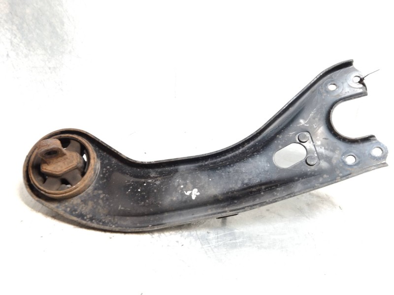 Recambio de brazo suspension inferior trasero izquierdo para hyundai ix35 1.6 cat referencia OEM IAM   