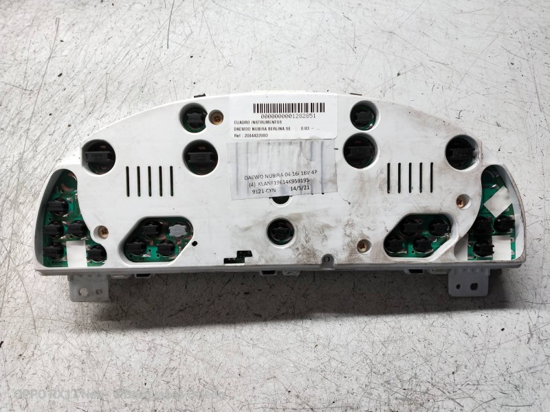 Recambio de cuadro instrumentos para daewoo nubira berlina se referencia OEM IAM 200442200D 96499003HM 3K11