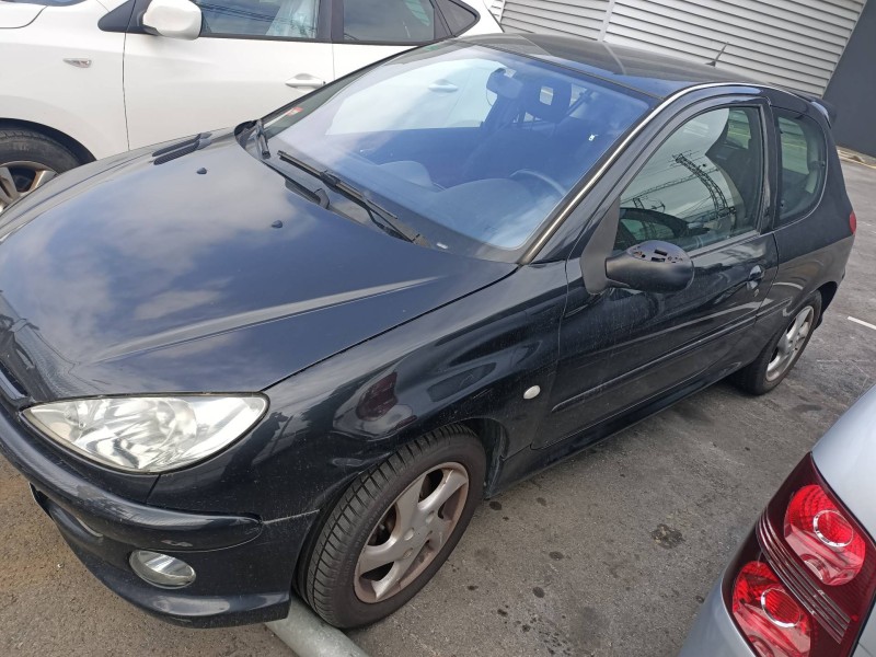 peugeot 206 berlina del año 2003