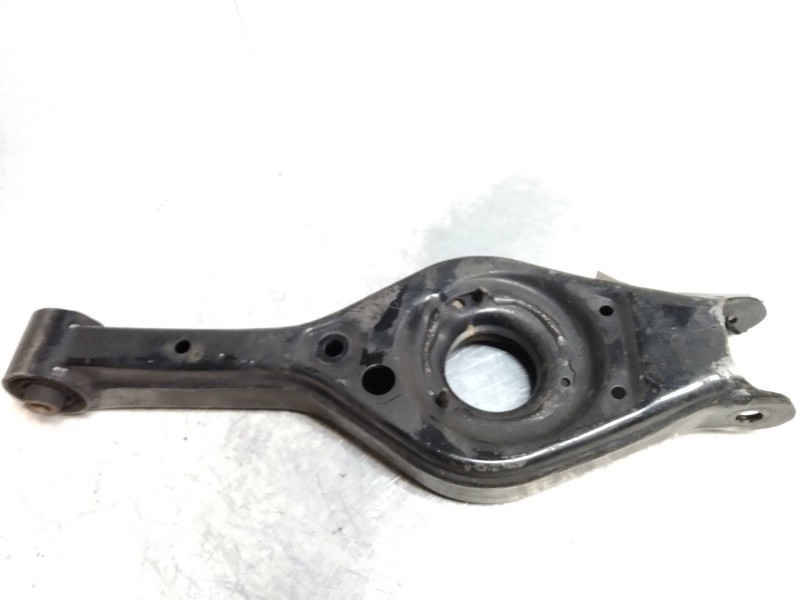 Recambio de brazo suspension inferior trasero izquierdo para hyundai ix35 1.7 crdi cat referencia OEM IAM   