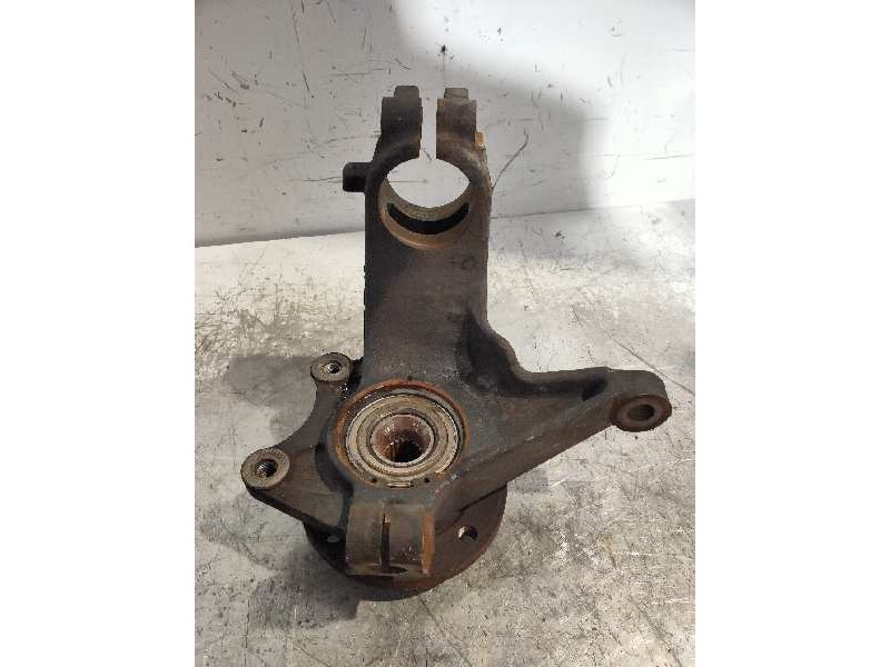 Recambio de mangueta delantera izquierda para peugeot 206 berlina xr referencia OEM IAM   