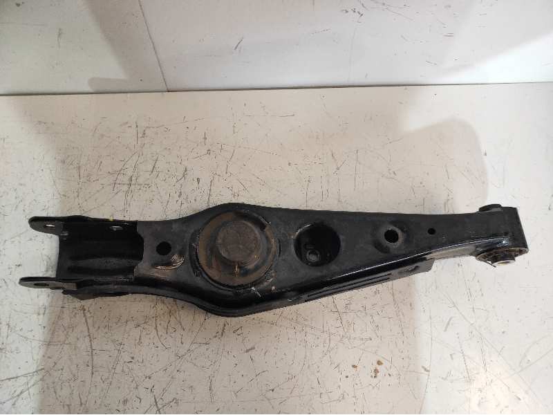 Recambio de brazo suspension inferior trasero derecho para kia sportage 1.7 crdi cat referencia OEM IAM 55220D3050 RQ30F023401 0
