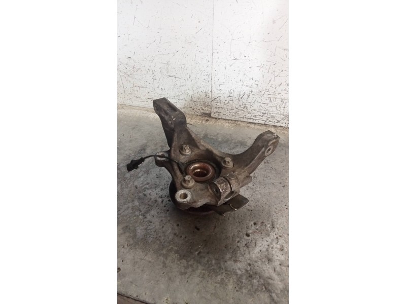 Recambio de mangueta delantera derecha para fiat croma (194) 1.9 16v multijet dynamic referencia OEM IAM   