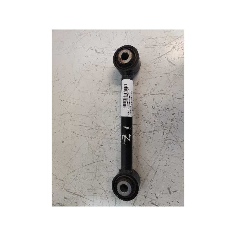 Recambio de tirante trasero izquierdo para kia sportage 1.7 crdi cat referencia OEM IAM 55250D7000 Q700F02800 110917A109