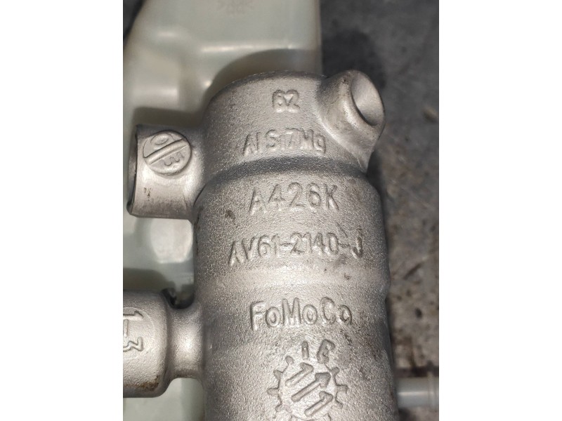 Recambio de bomba freno para ford focus lim. (cb8) titanium referencia OEM IAM AV612140J  