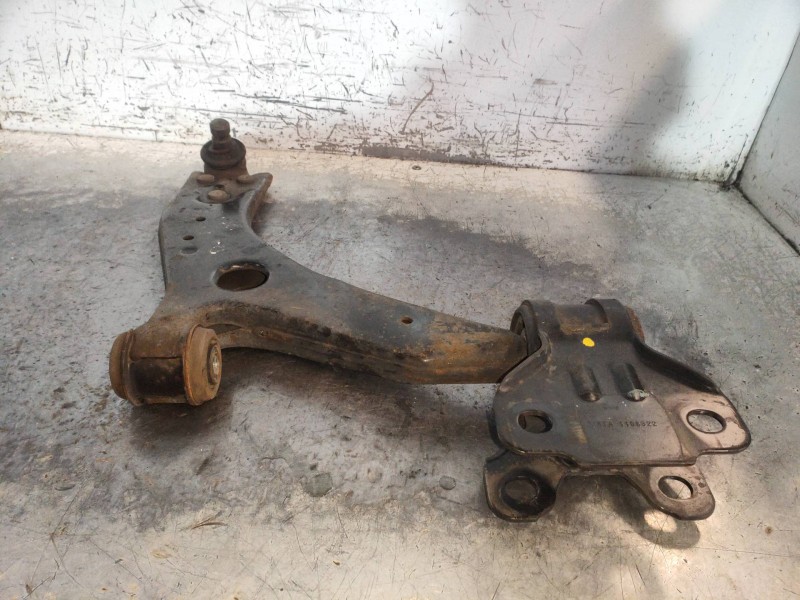 Recambio de brazo suspension inferior delantero derecho para ford focus lim. (cb8) titanium referencia OEM IAM   