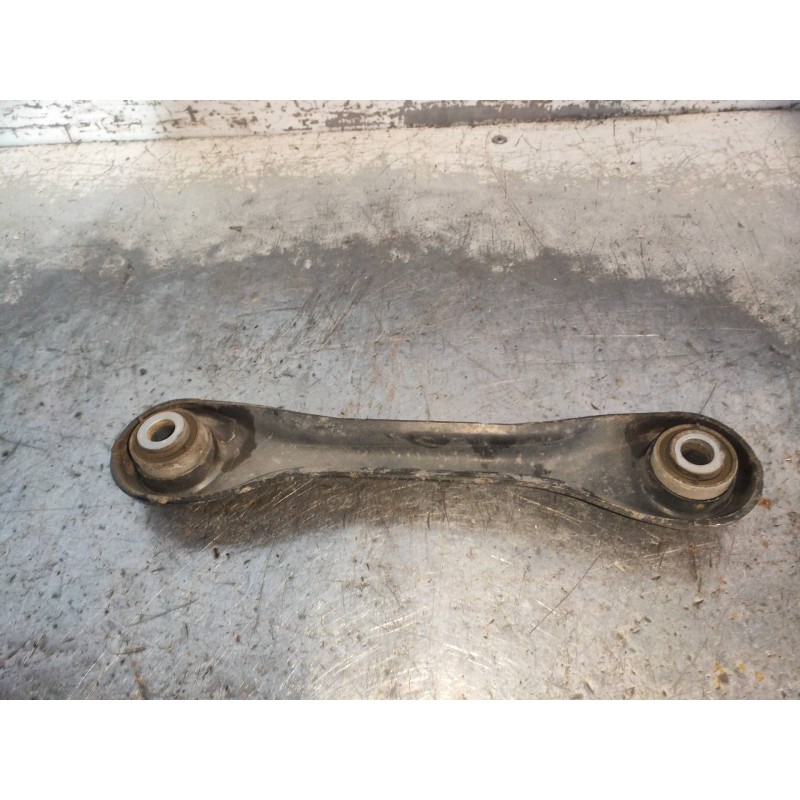 Recambio de brazo suspension superior trasero derecho para ford focus lim. (cb8) titanium referencia OEM IAM BV615K743AA  