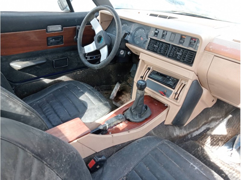 triumph tr7 del año 1983