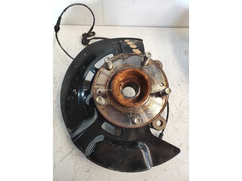 Recambio de mangueta delantera derecha para kia sportage 1.7 crdi cat referencia OEM IAM 2WDRHD7000  