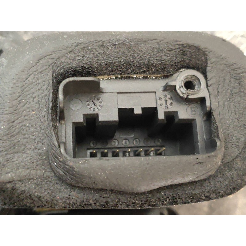 Recambio de motor cierre centralizado delantero derecho para seat leon sc (5f5) fr advanced referencia OEM IAM 16A5K1837016E 3P 