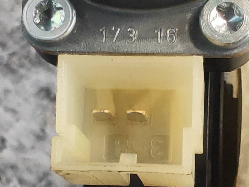 Recambio de elevalunas delantero derecho para seat leon sc (5f5) fr advanced referencia OEM IAM 0130822716 E850202100 5Q0950802B